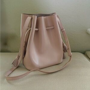 Designer Look Crossbody Bucket Bag